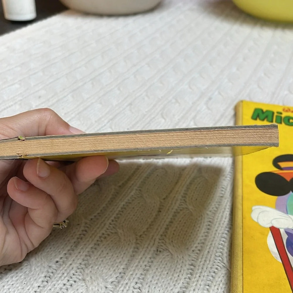 VTG Disney kids books. Two in lot. Poor Pluto ‘46 & Mickey Mouse’s Circus ‘71 - Picture 9 of 14